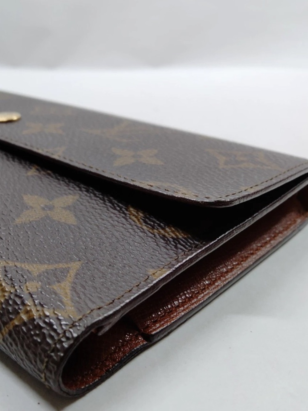 Louis Vuitton Monogram Portefeuille International Wallet - Picture 4 of 9